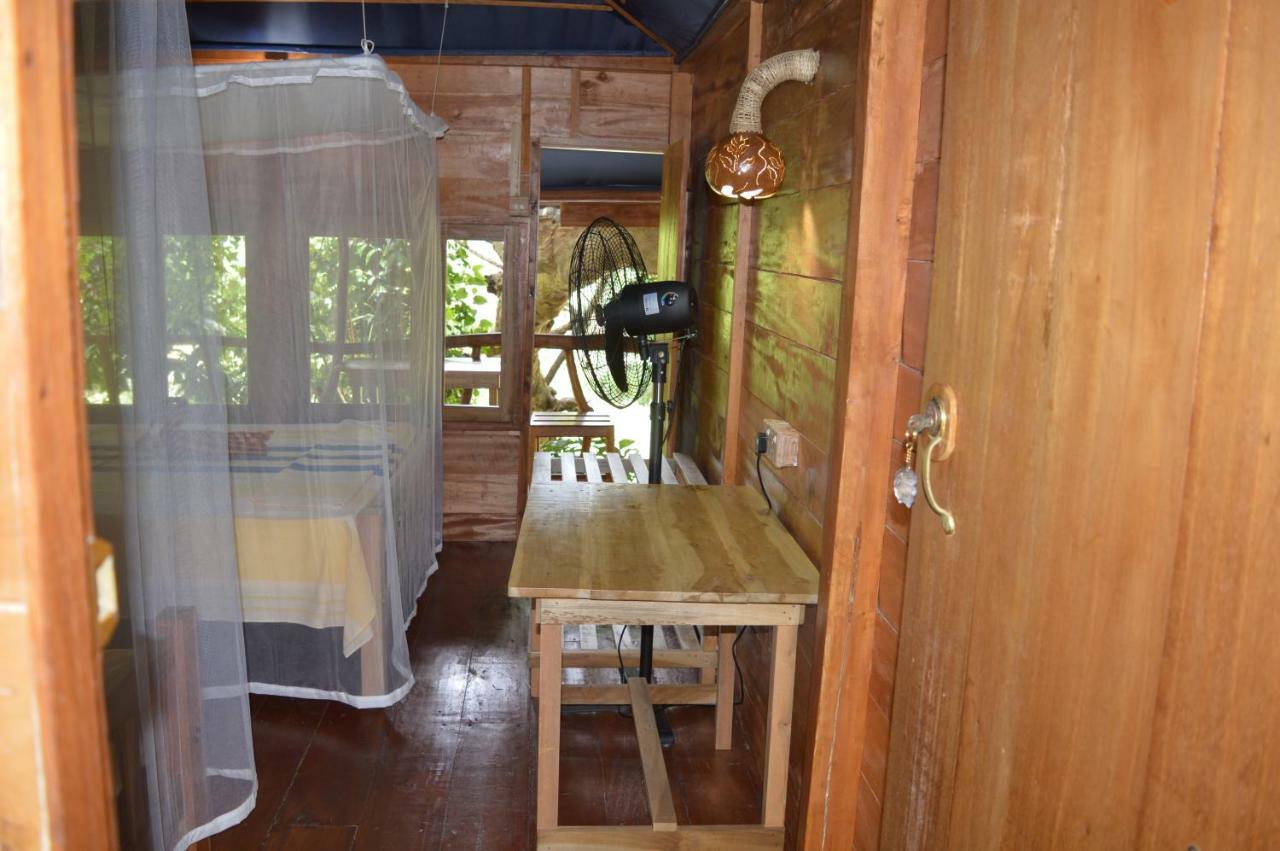 Kumbuk Tree House Villa Tissamaharama Eksteriør billede